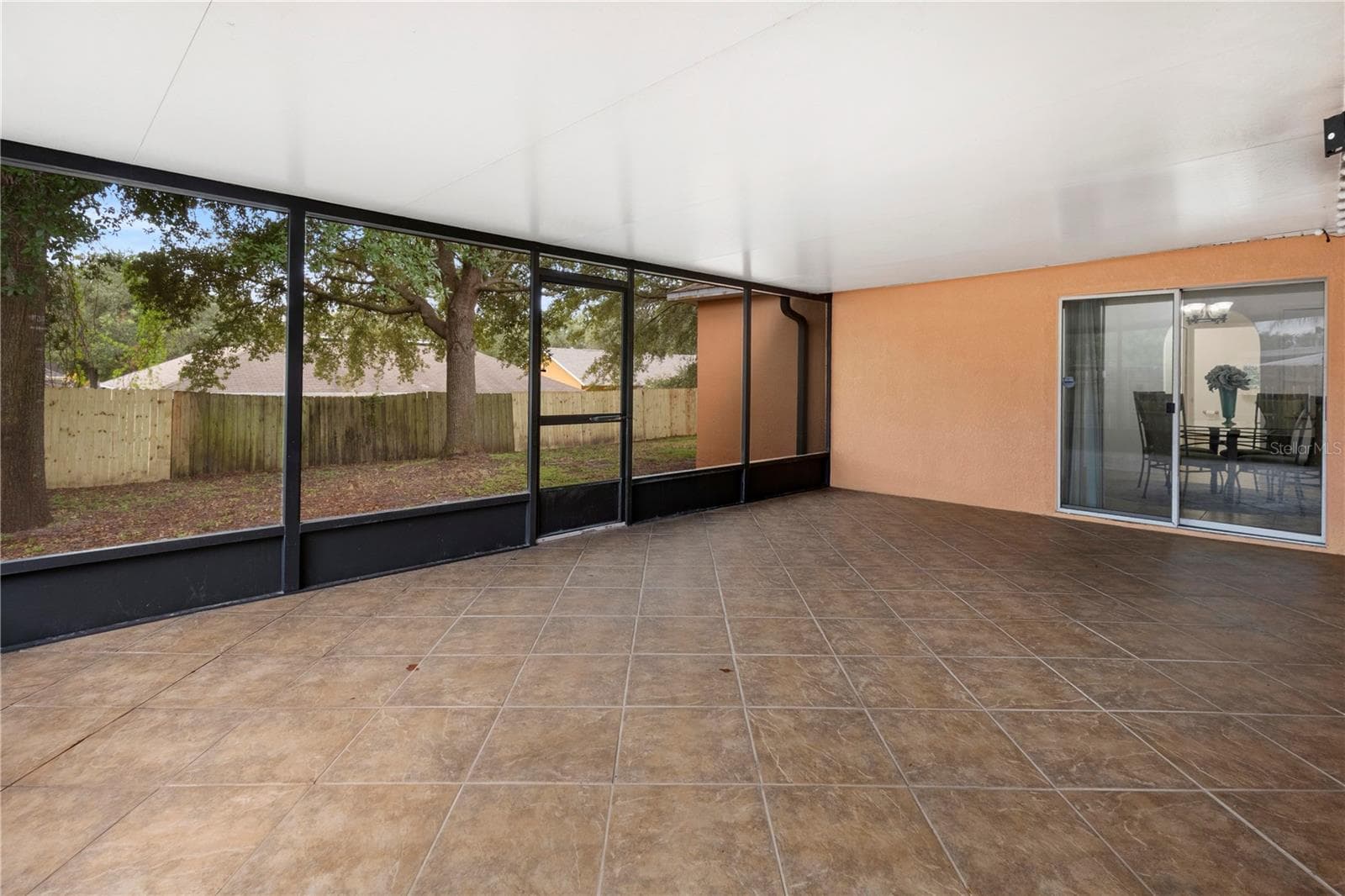 Enclosed Patio - 1056 ROYAL MARQUIS CIR, OCOEE