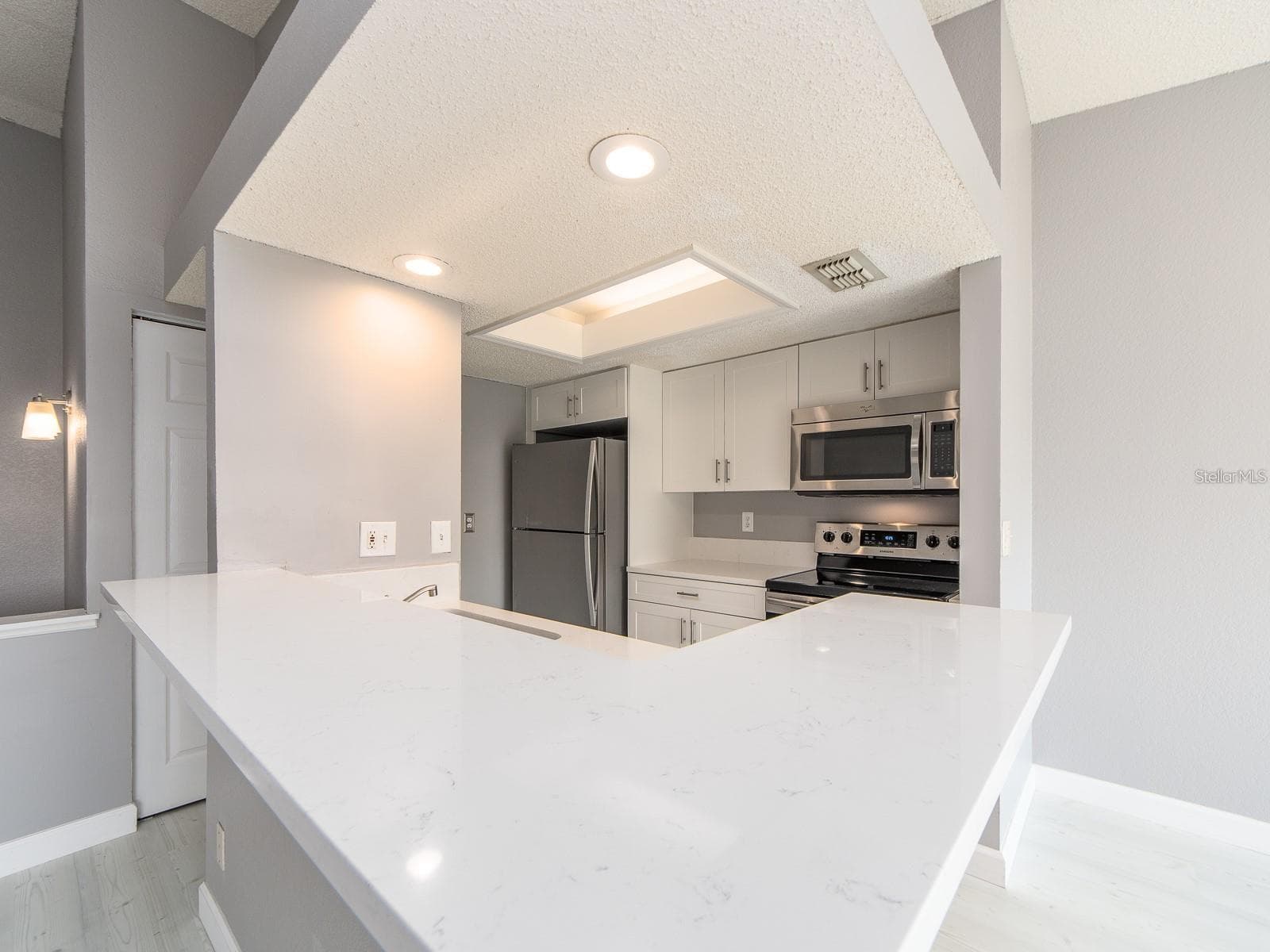 KITCHEN - 2372 HANOVER DR, DUNEDIN