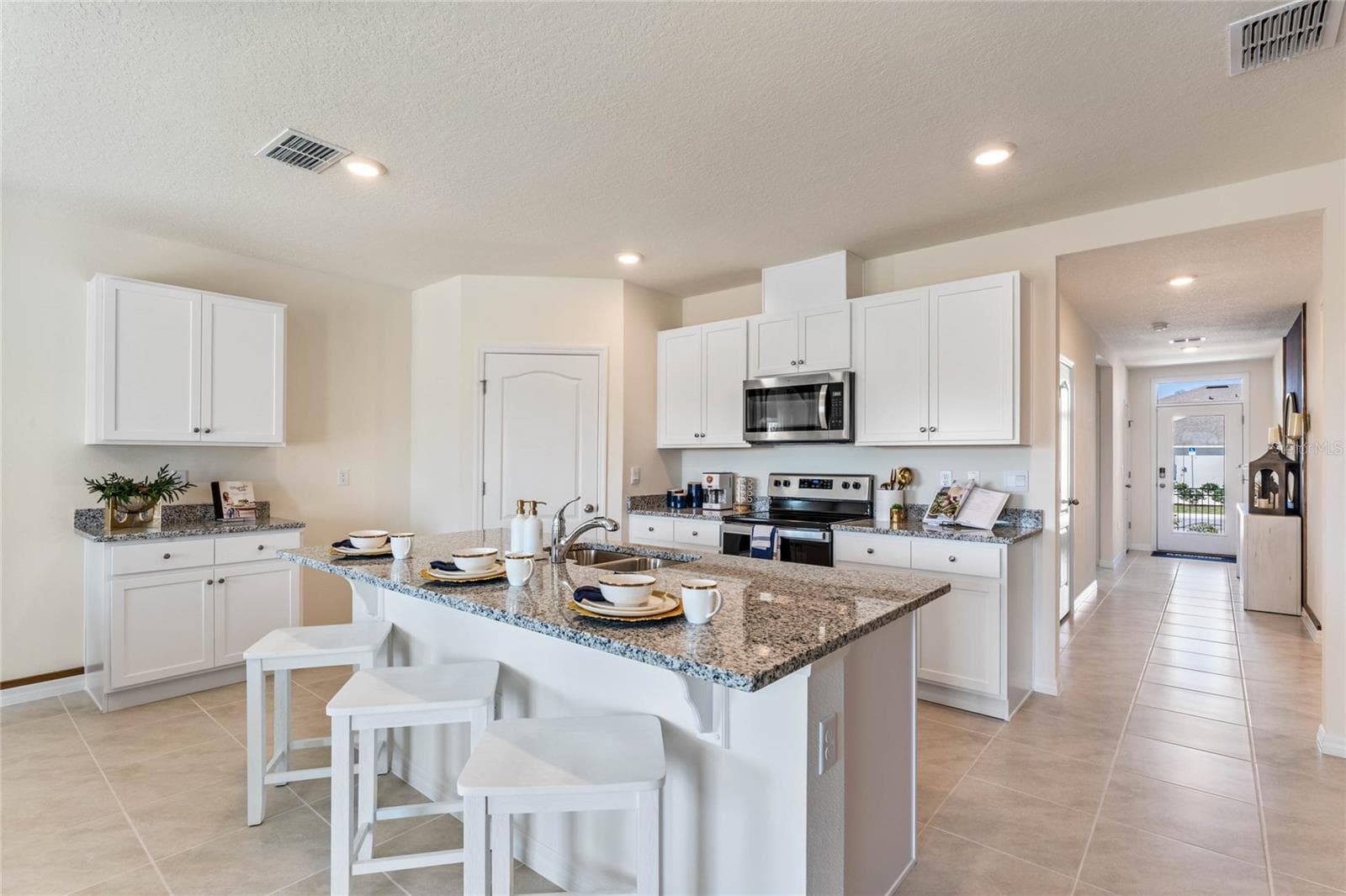 Single Family Residence at 3962 LIMEKLIN FALLS LOOP, DAVENPORT, photo 6 of 28