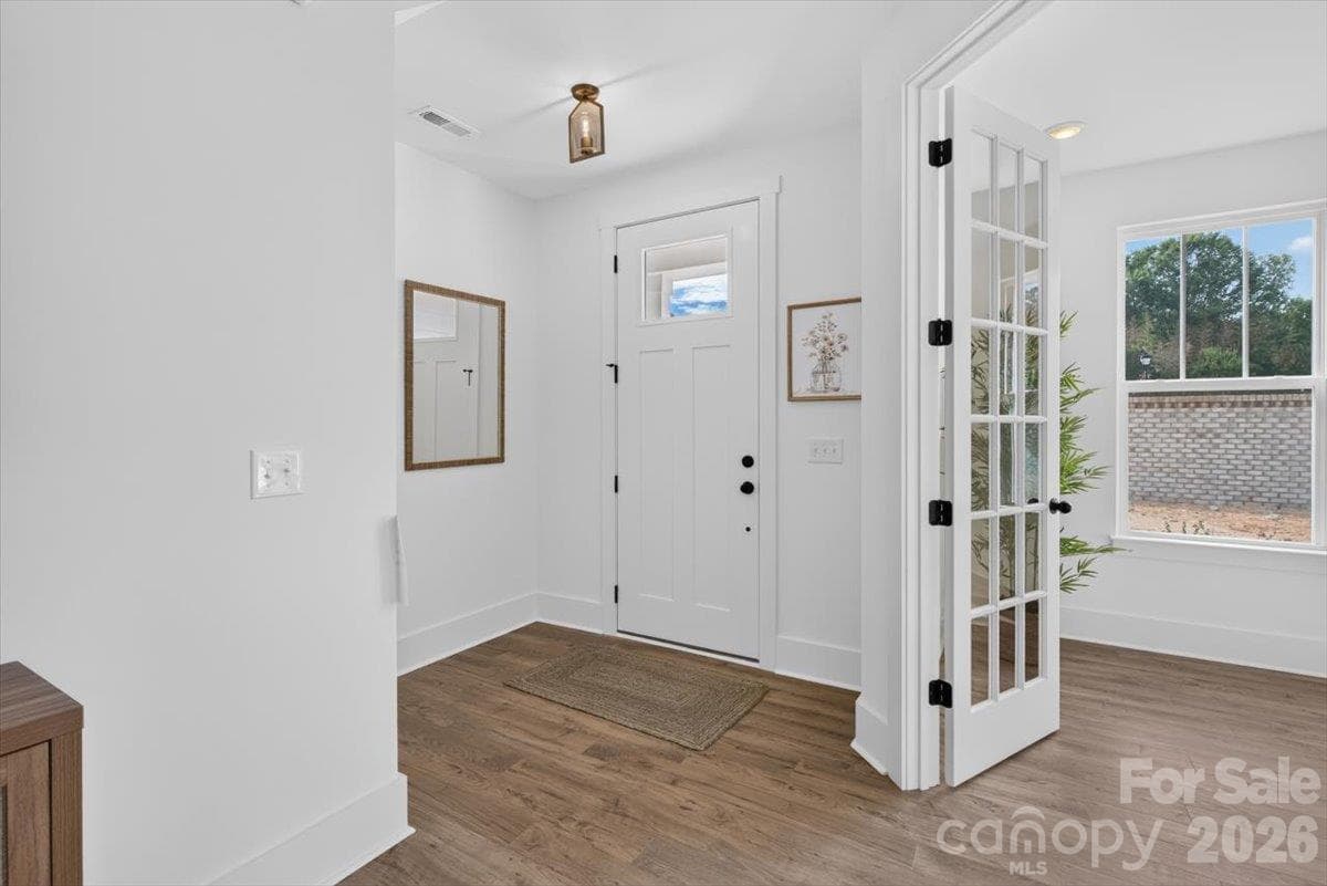 Single Family Residence at Matthews, photo 7 of 70