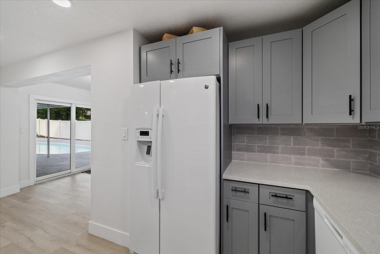 Single Family Residence at 9410 N VALLE DR, TAMPA, photo 20 of 53