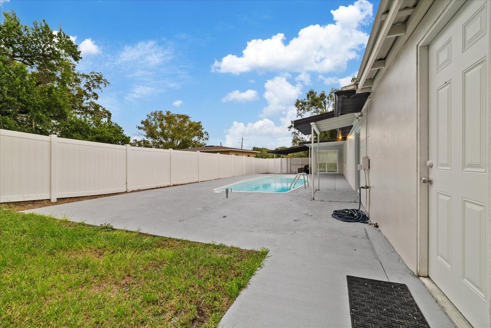 Single Family Residence at 9410 N VALLE DR, TAMPA, photo 41 of 53