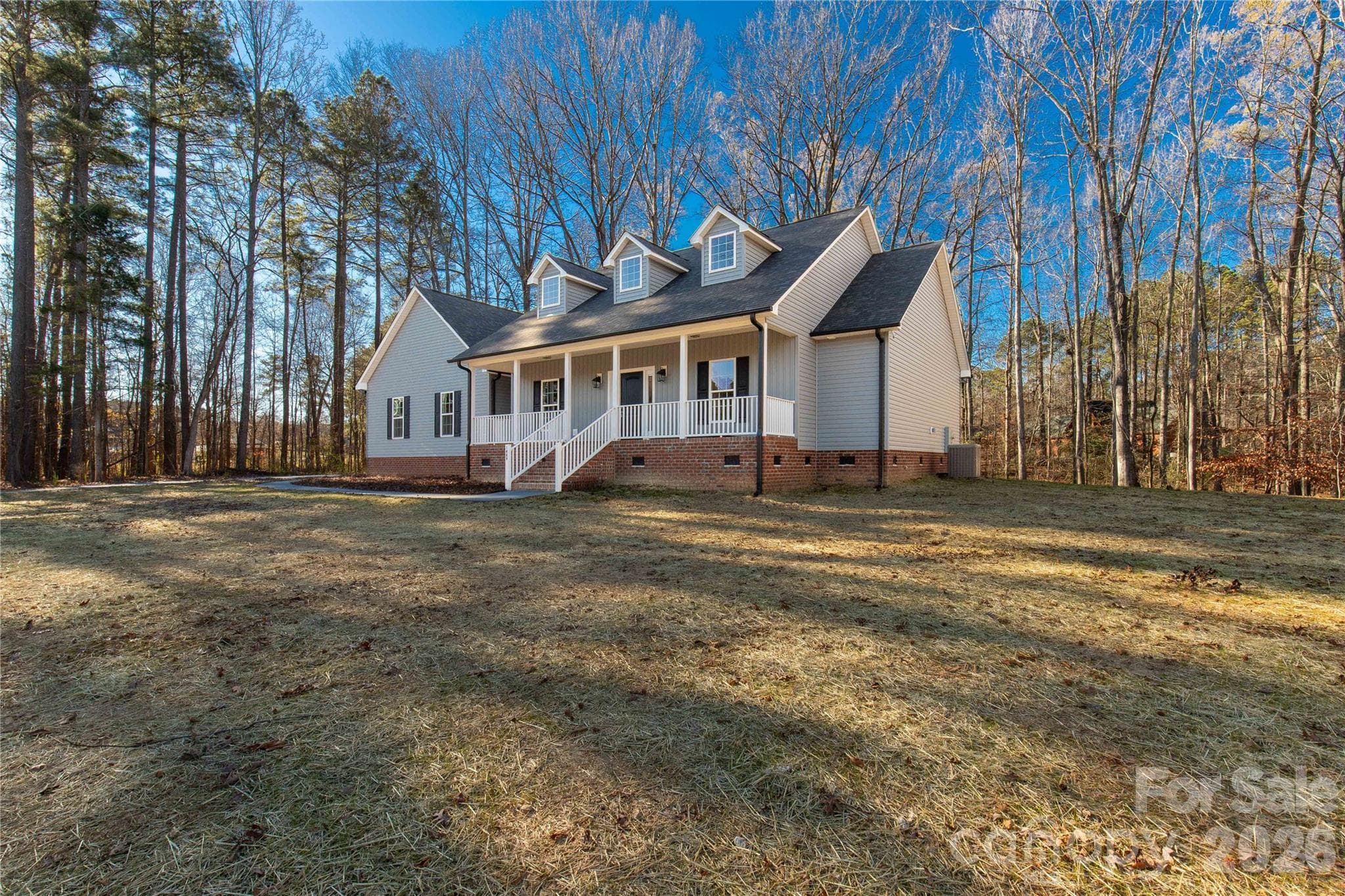 Single Family Residence at 1489 Paraham Road S, York, photo 3 of 45