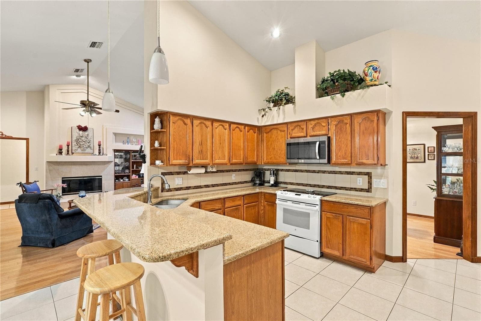 Kitchen - 1539 HAWKESBURY CT, WINTER GARDEN
