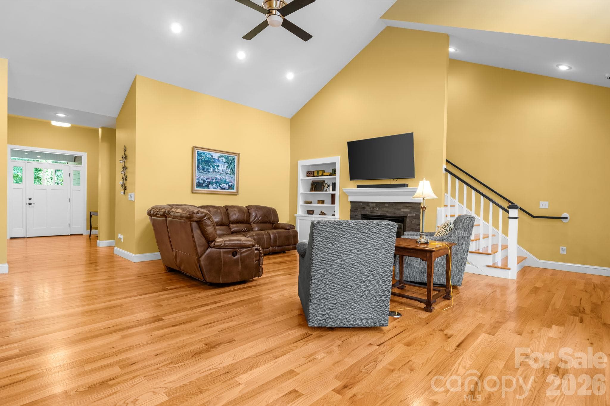 Single Family Residence at 2139 Zion Church Road, Hickory, photo 7 of 47