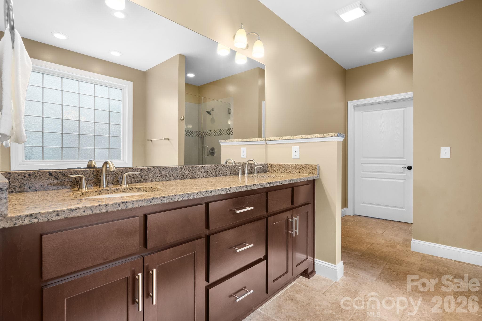 Single Family Residence at 2139 Zion Church Road, Hickory, photo 24 of 47