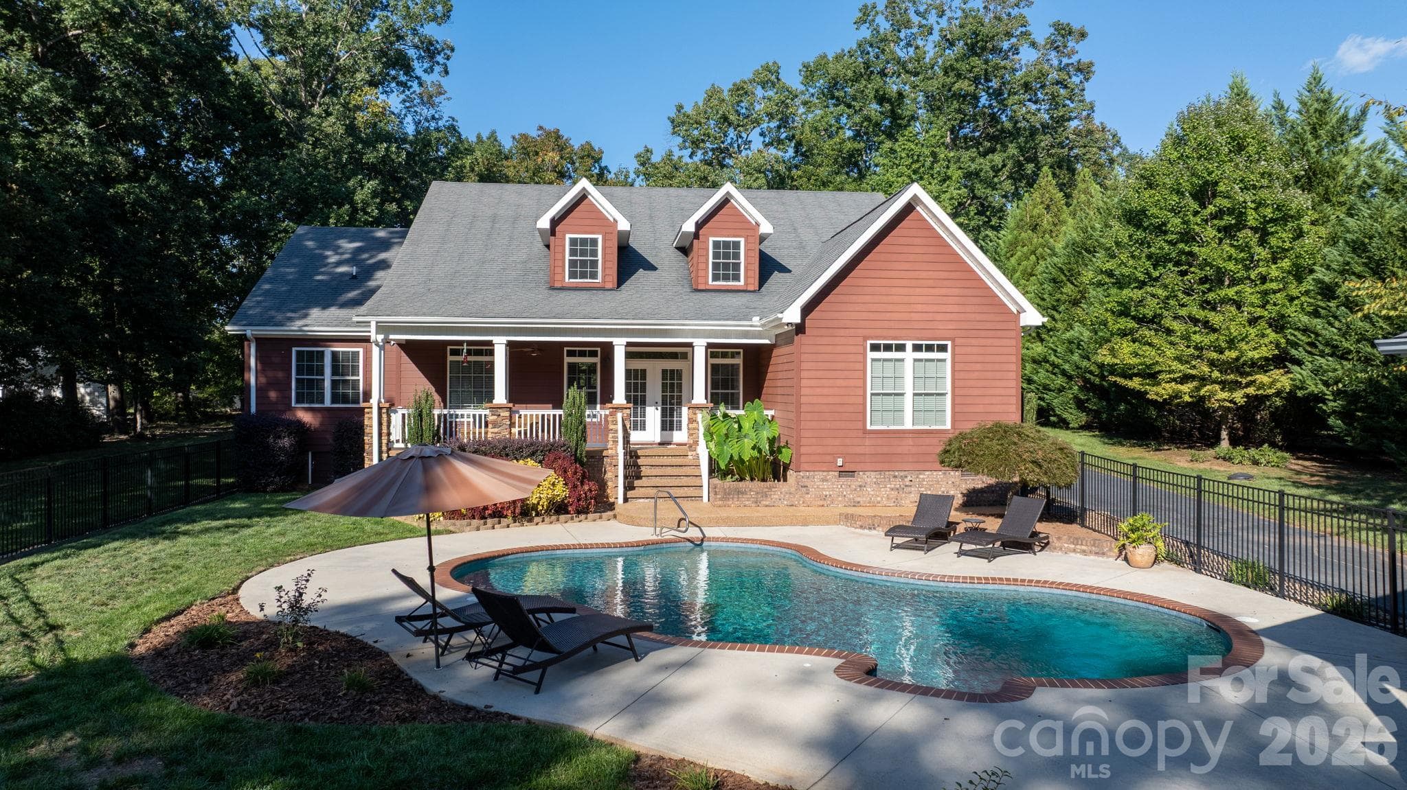 Single Family Residence at 2139 Zion Church Road, Hickory, photo 35 of 47