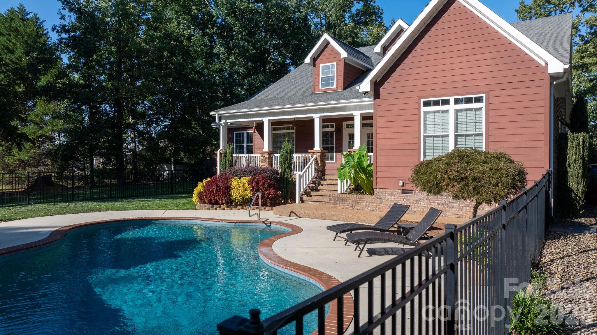 Single Family Residence at 2139 Zion Church Road, Hickory, photo 40 of 47