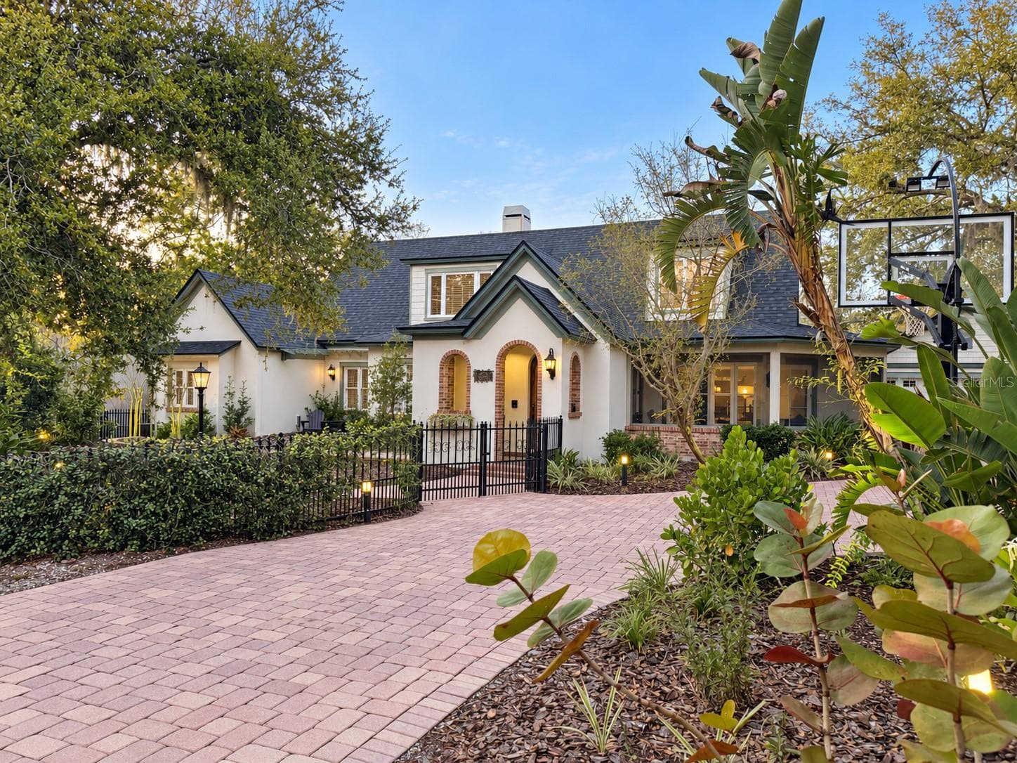 5903 RIVER FOREST CIR