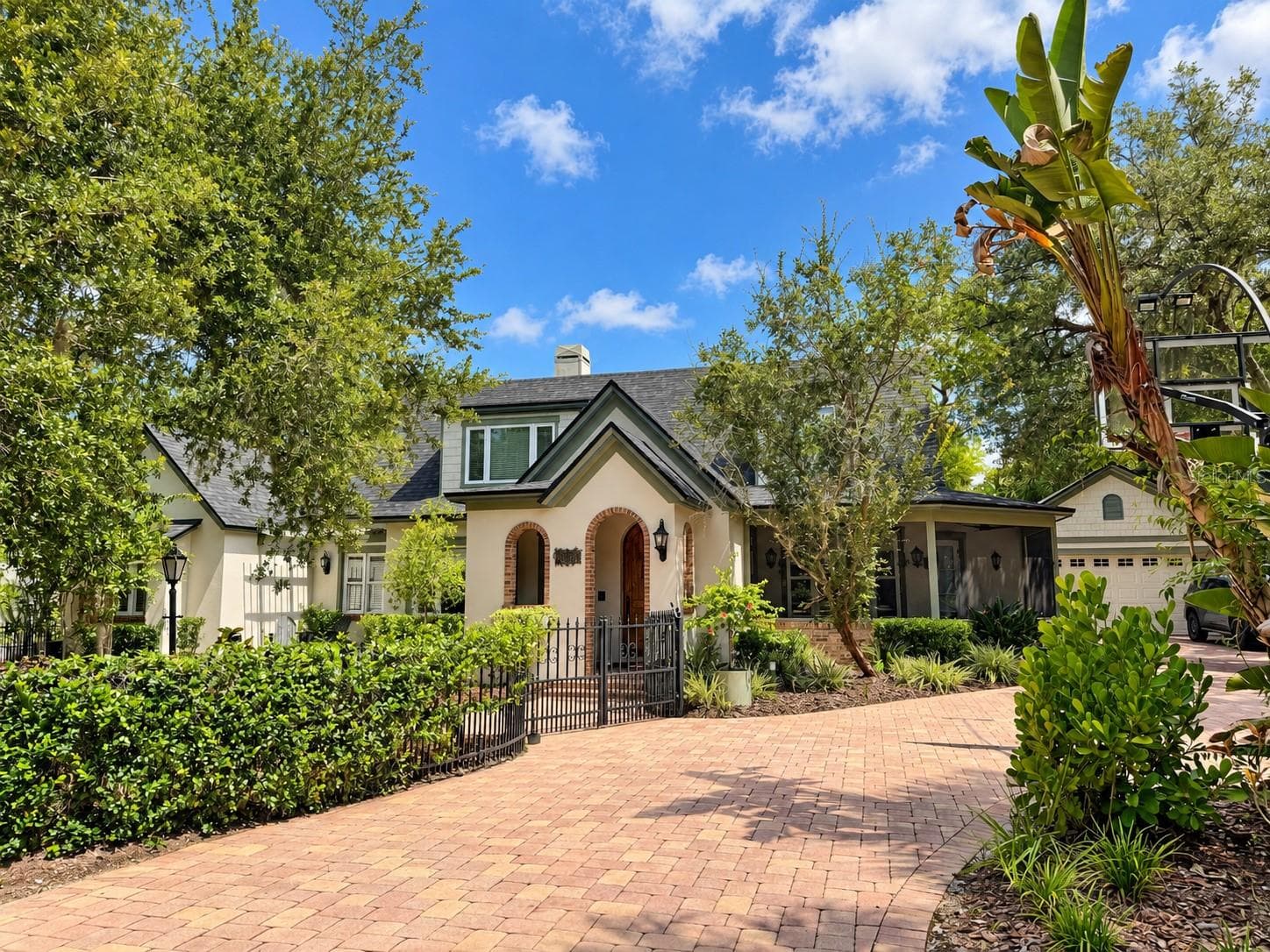 Single Family Residence at 5903 RIVER FOREST CIR, BRADENTON, photo 2 of 14
