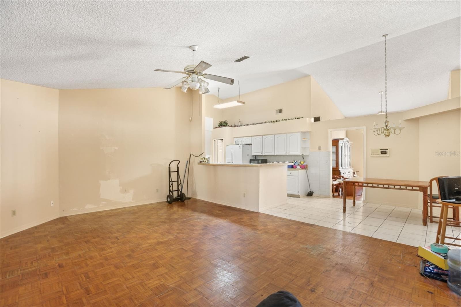 Single Family Residence at 12547 WESTHOPE DR, ORLANDO, photo 7 of 38