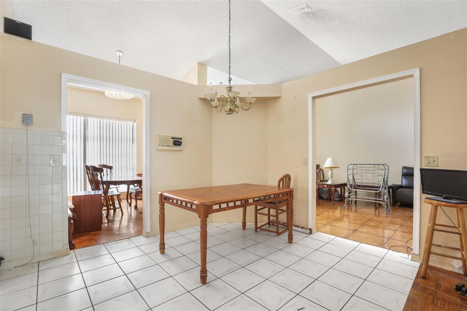 Single Family Residence at 12547 WESTHOPE DR, ORLANDO, photo 9 of 38