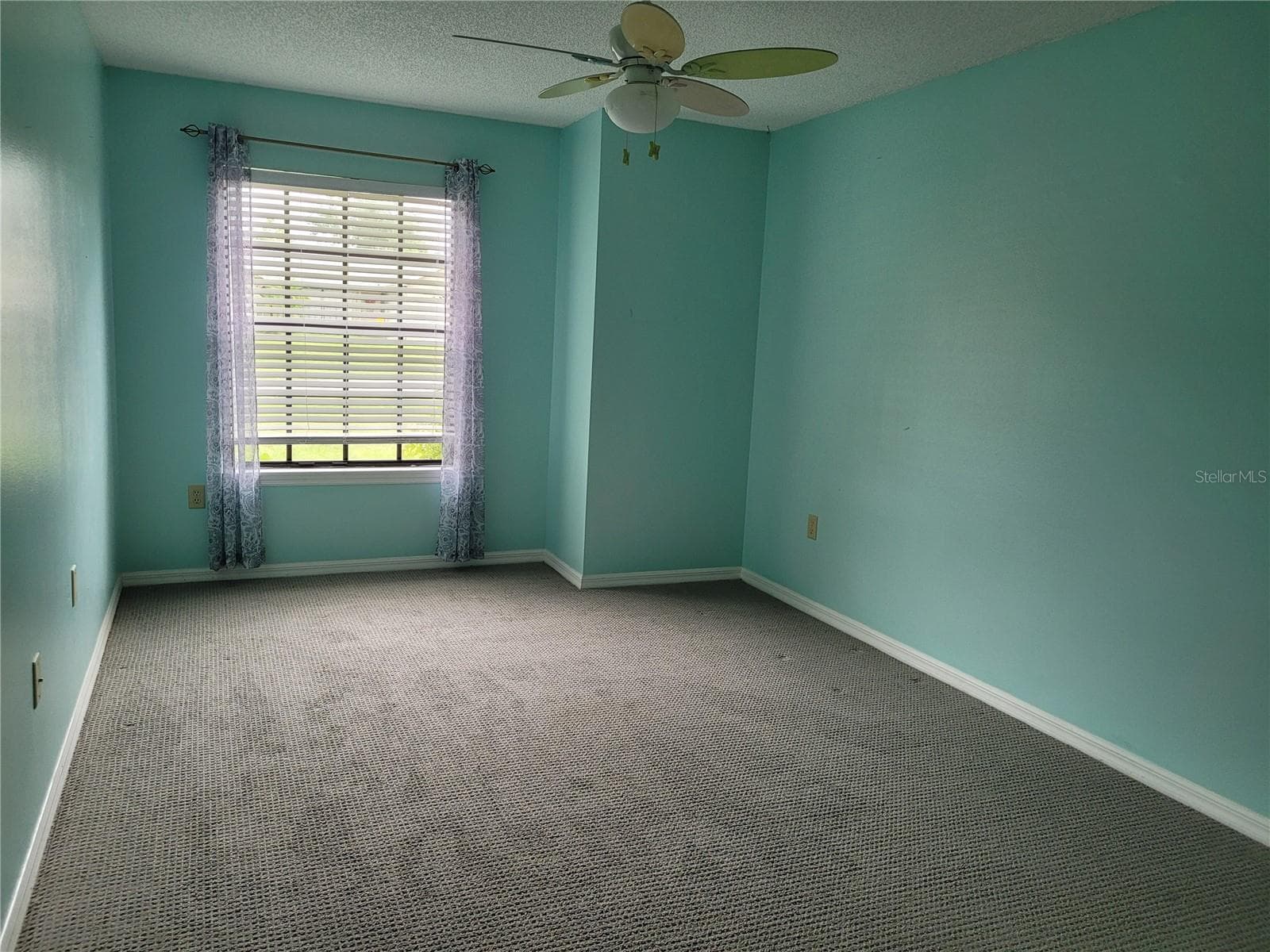 Single Family Residence at 2870 IDLEWEISE DR, DELTONA, photo 11 of 20