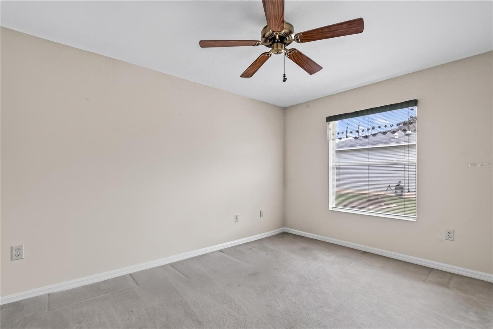 Single Family Residence at 1145 EAGLES LNDG, LEESBURG, photo 33 of 43