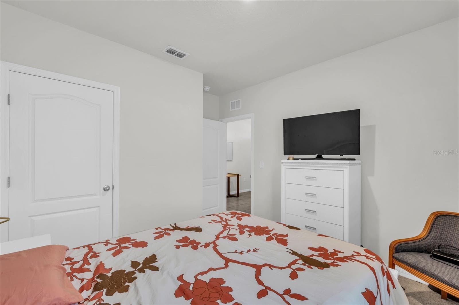 Single Family Residence at 988 CAMBRIDGE DR, WINTER HAVEN, photo 23 of 27