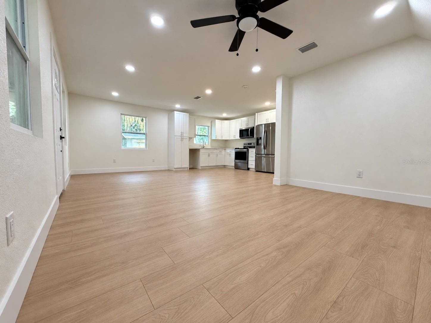 Single Family Residence at 828 30TH ST NW, WINTER HAVEN, photo 3 of 38