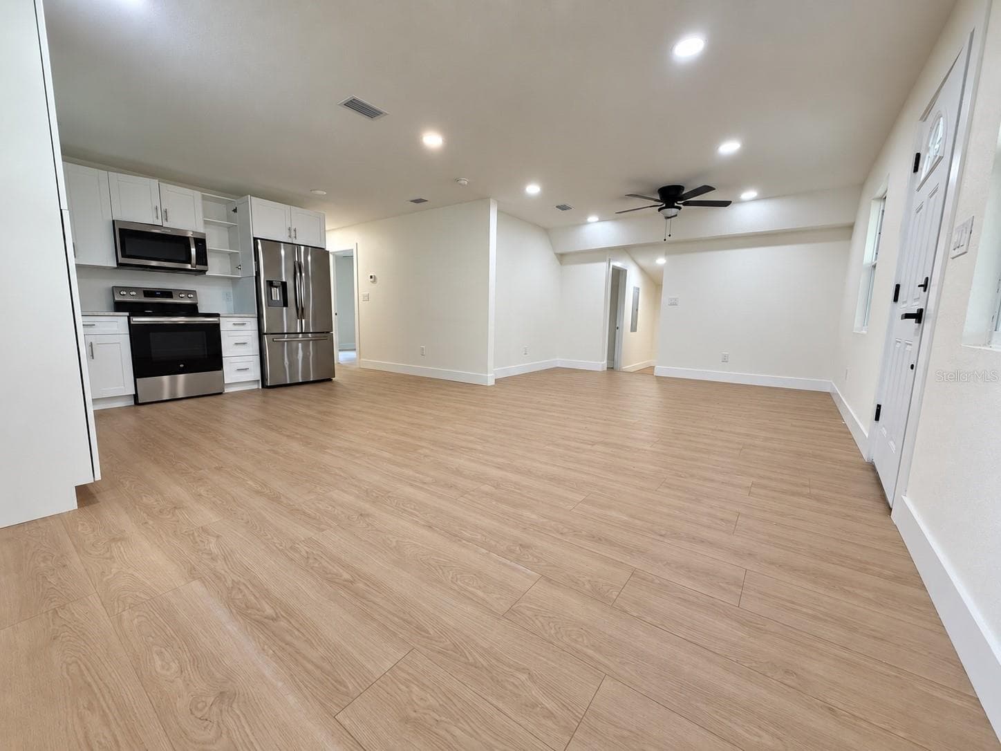 Single Family Residence at 828 30TH ST NW, WINTER HAVEN, photo 7 of 38