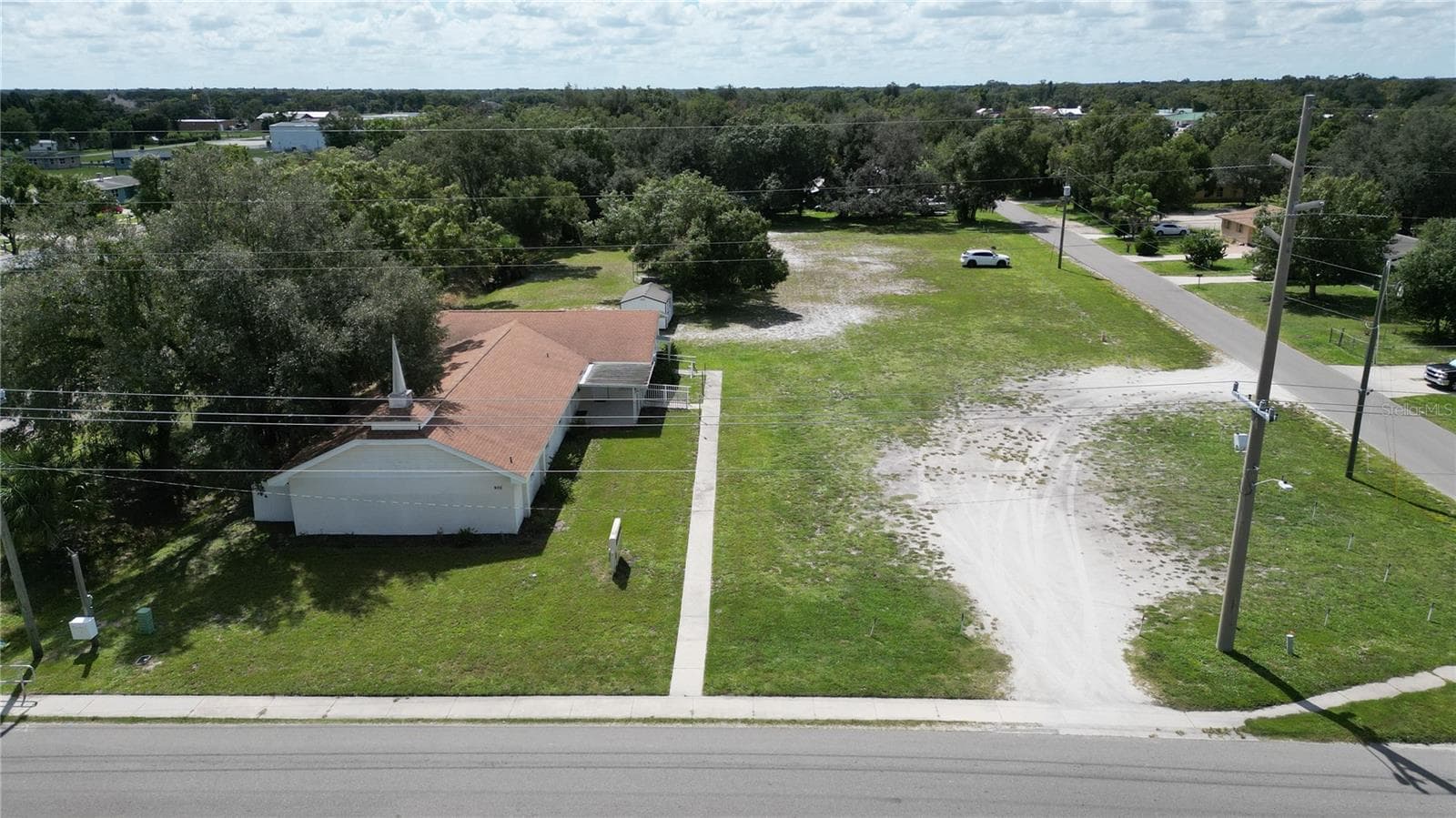 Assembly Building at 905 E CYPRESS ST E, ARCADIA, photo 3 of 13