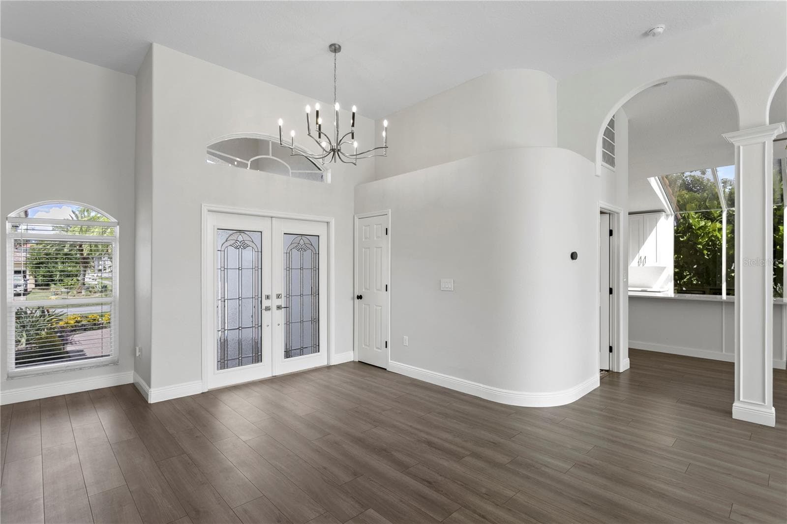 You'll find abundant natural light, high ceilings and elegant architectural details - 6402 RUBIA CIR, APOLLO BEACH