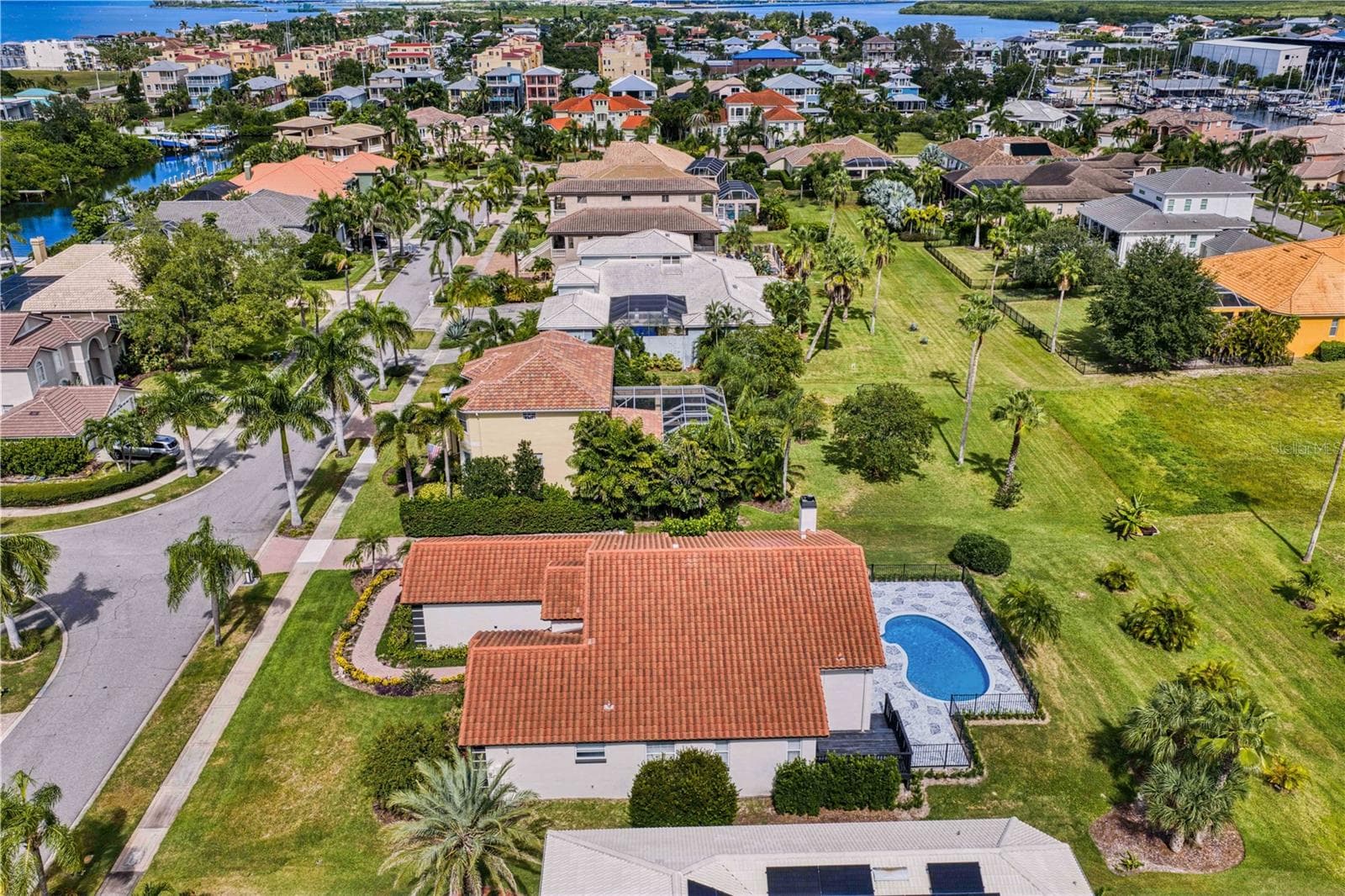 Single Family Residence at 6402 RUBIA CIR, APOLLO BEACH, photo 68 of 86