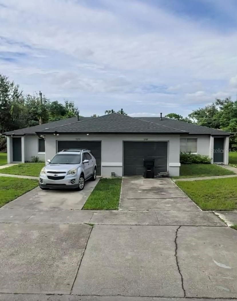 3249 & 3251 SPLIT WILLOW DR