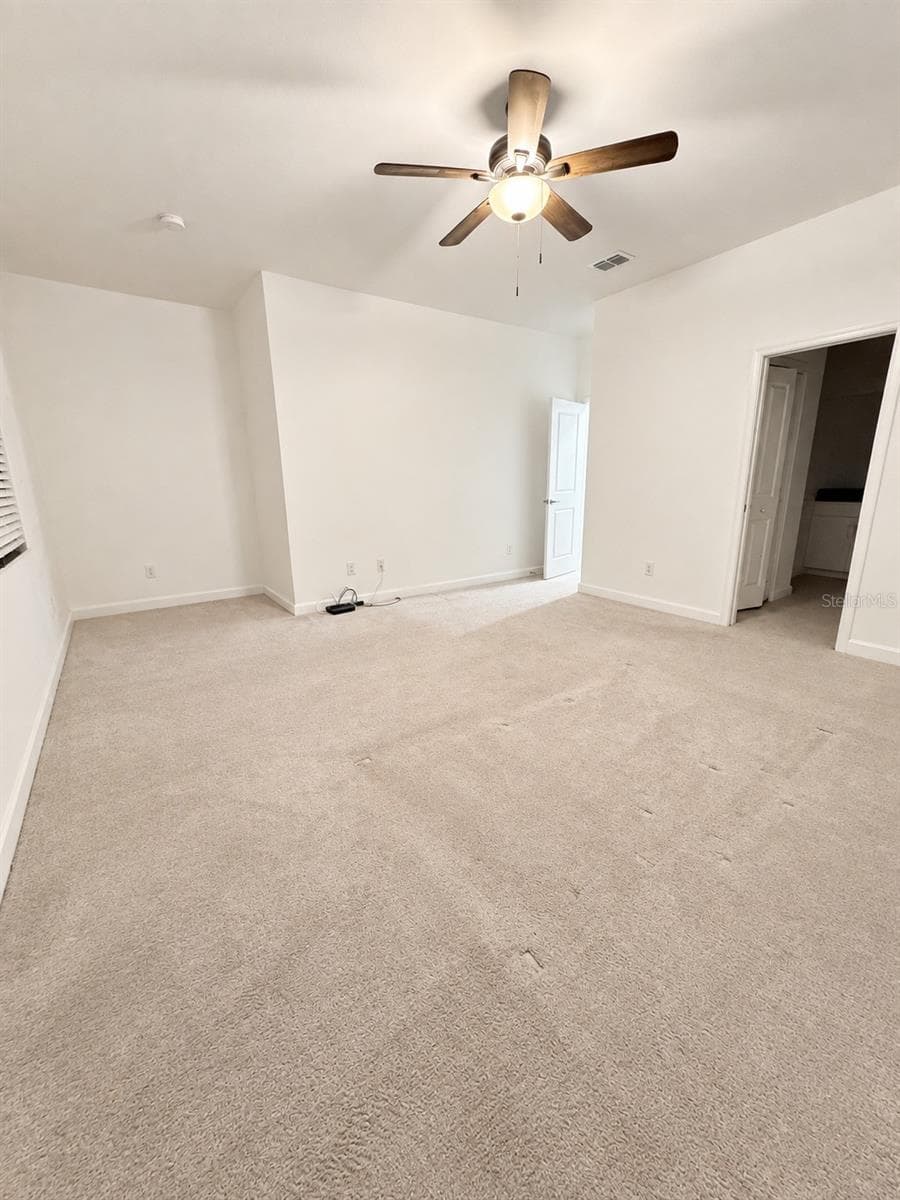 Townhouse at 15263 SUNNY DAY DR, BRADENTON, photo 9 of 20