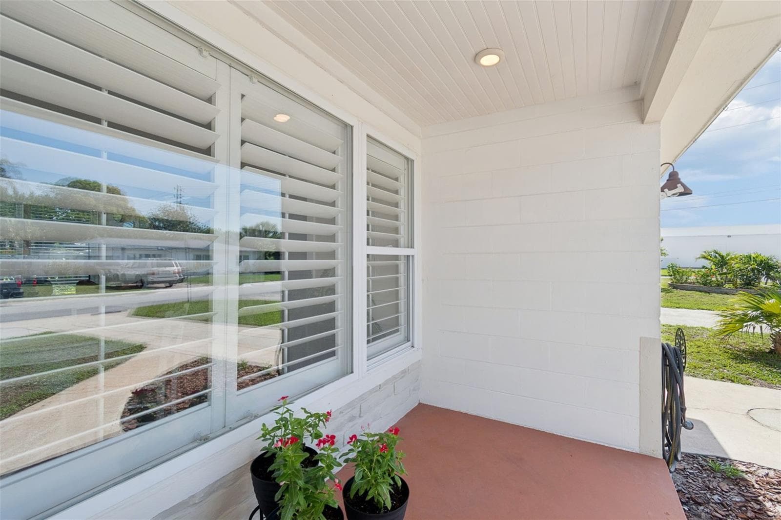 Single Family Residence at 3531 29TH AVE N, ST PETERSBURG, photo 11 of 69