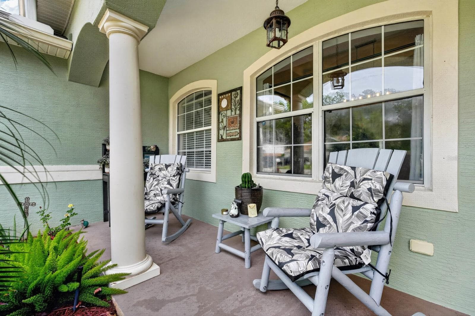 covered front porch area - 72 KARAS TRL, PALM COAST