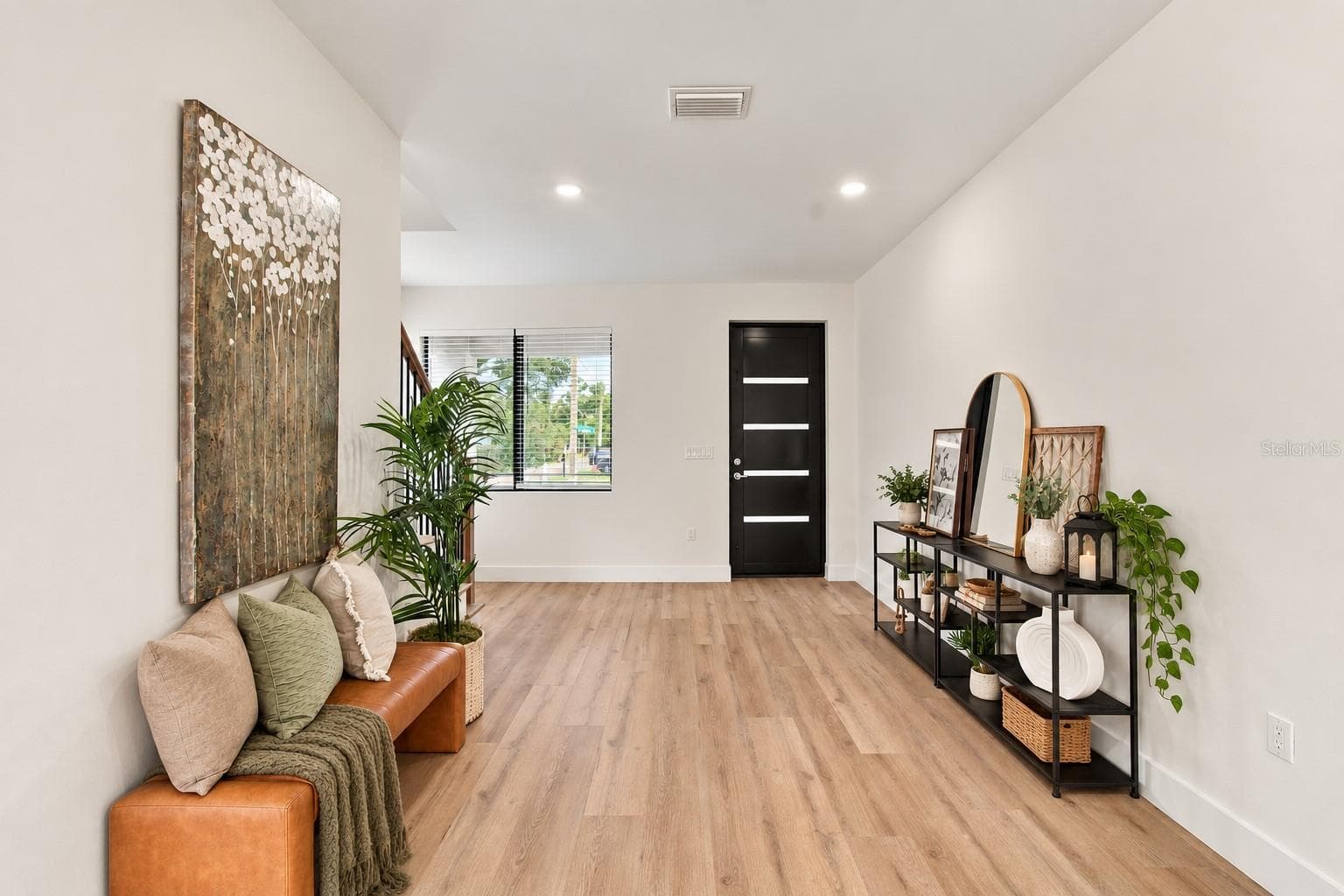 Single Family Residence at 6401 S RICHARD AVE, TAMPA, photo 5 of 74