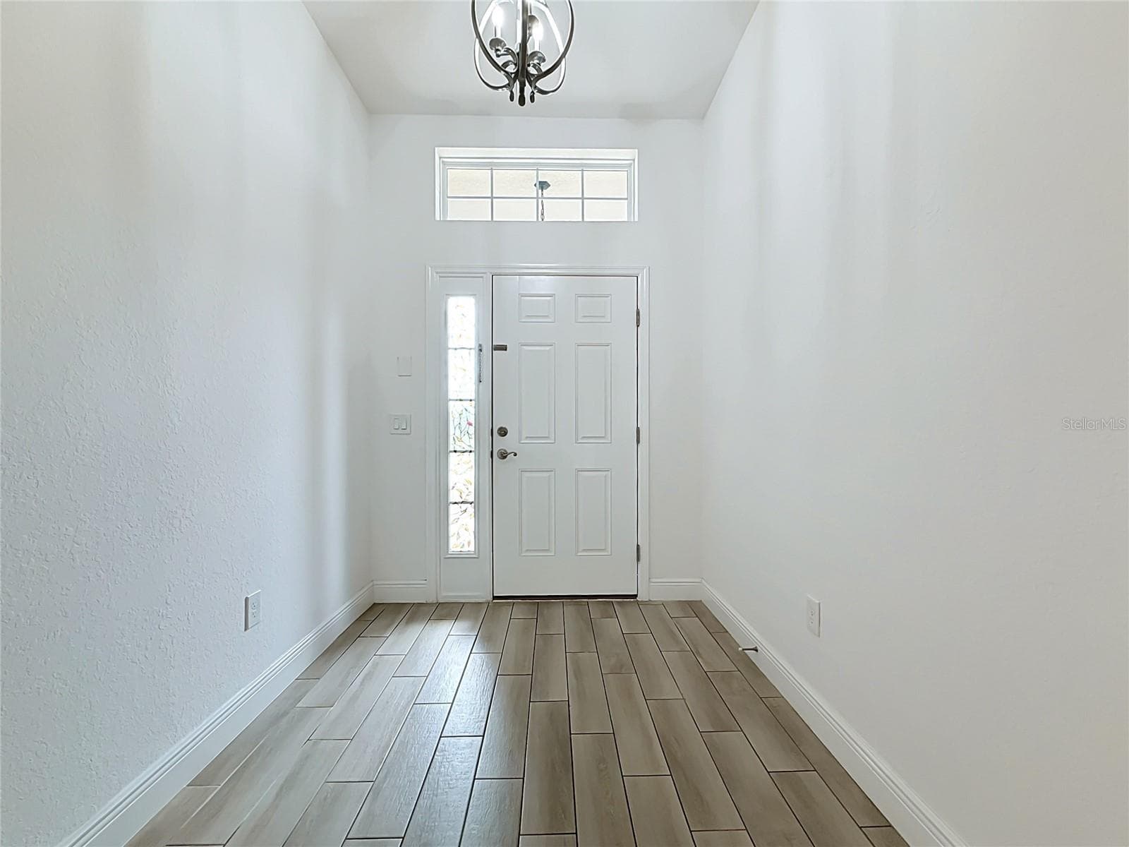 Single Family Residence at 10371 ADDISON SHORE WAY, OXFORD, photo 7 of 61