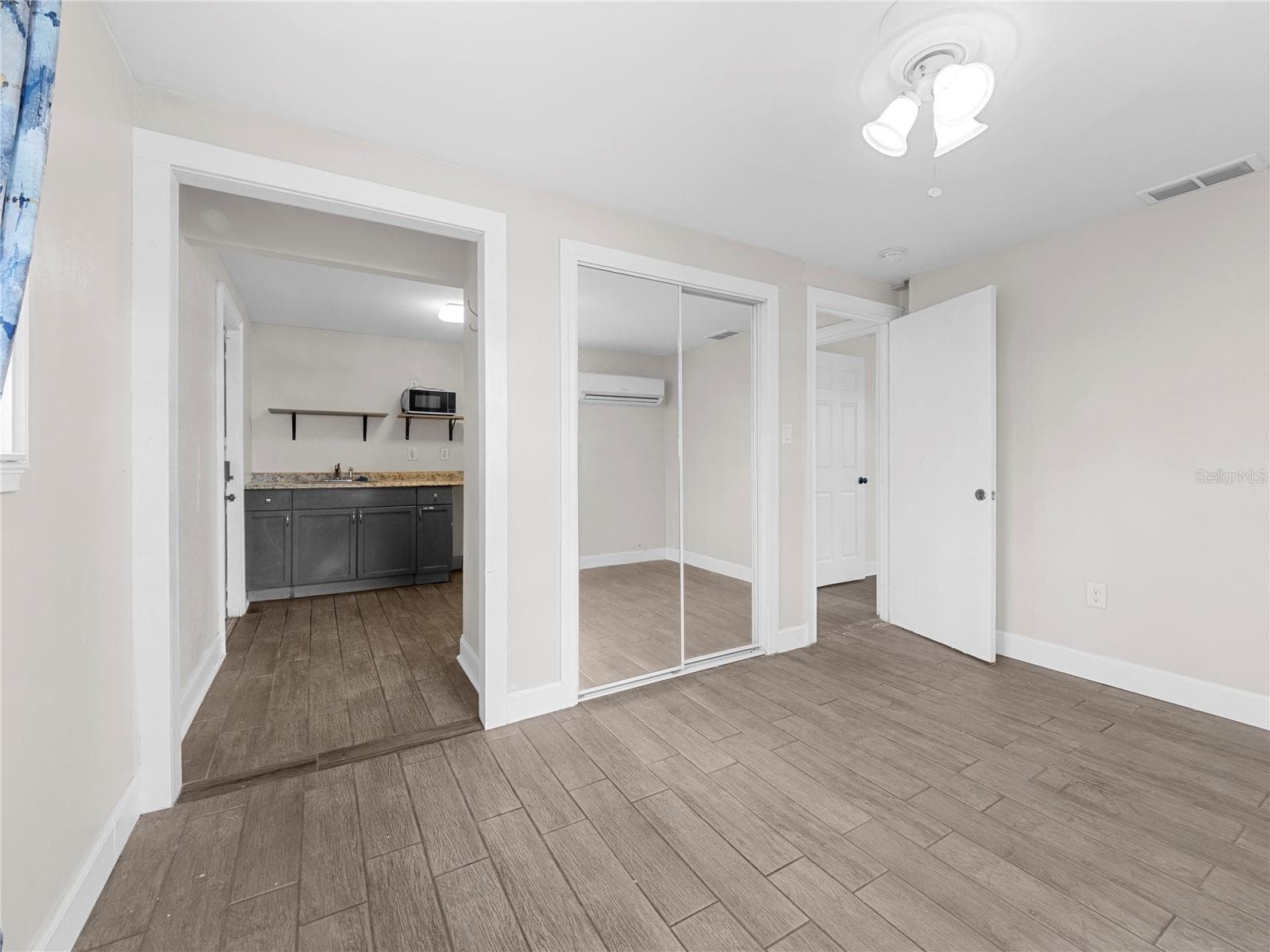 Single Family Residence at 4535 W MINNEHAHA ST, TAMPA, photo 22 of 30