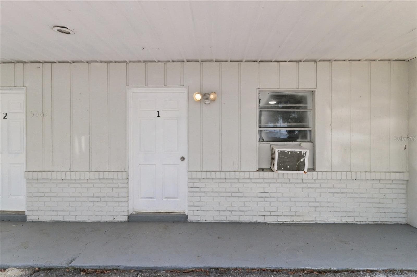 Single Family Residence at 5562 S US 301, BUSHNELL, photo 5 of 61