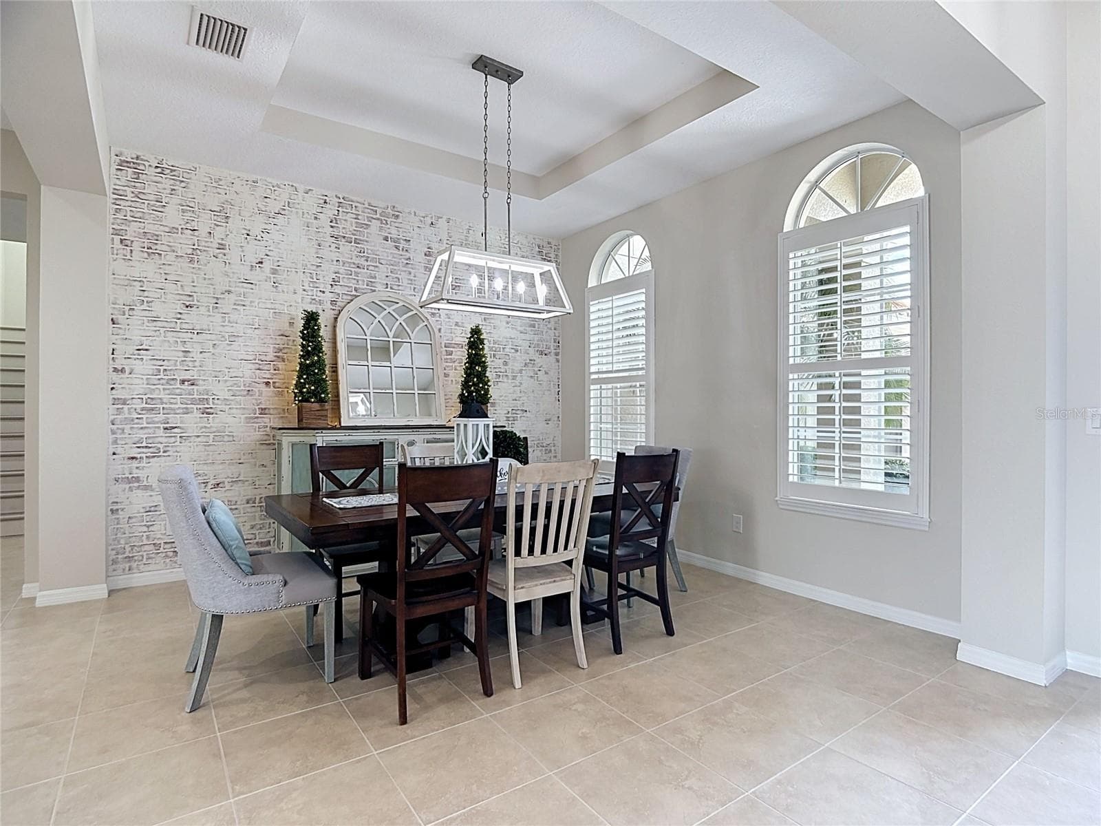 Dining Rm w/ Accent Wall - 17014 E 2ND AVE, BRADENTON