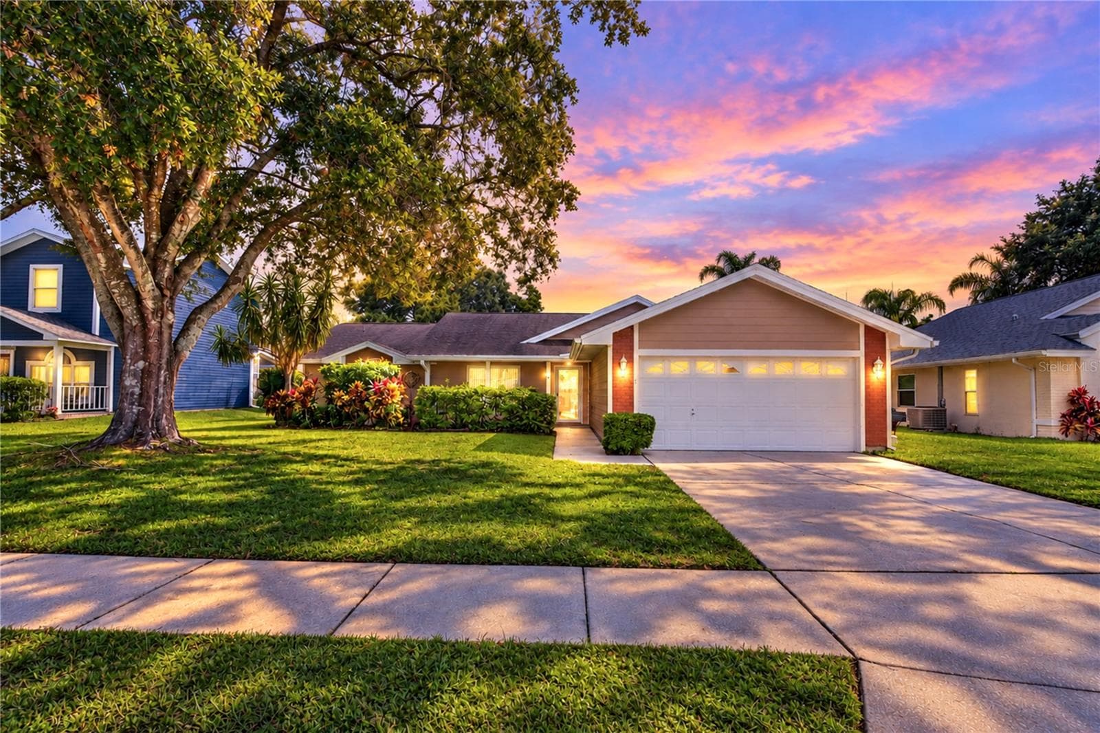 3066 ESPLANADE DR