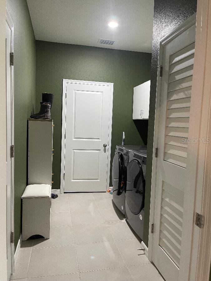 Single Family Residence at 24530 NW 13TH BLVD, NEWBERRY, photo 2 of 19