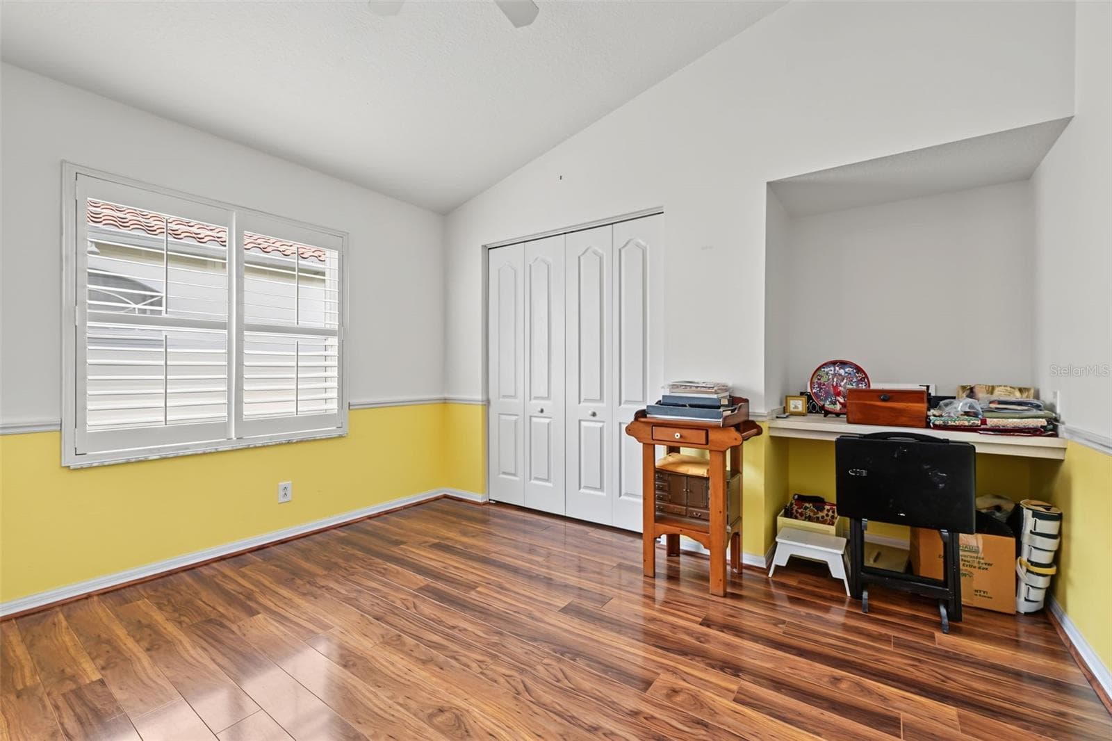 Second bedroom with built-in desk - 1028 HAGEN DR, NEW PORT RICHEY