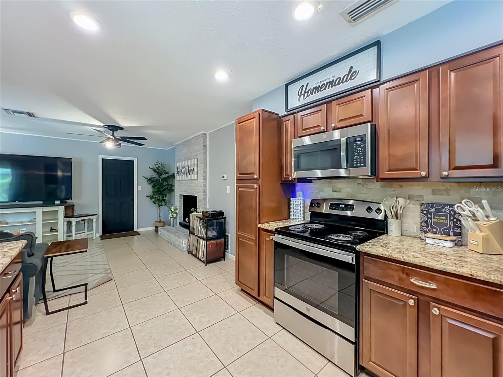 Single Family Residence at 128 ALDEAN DR, SANFORD, photo 10 of 92