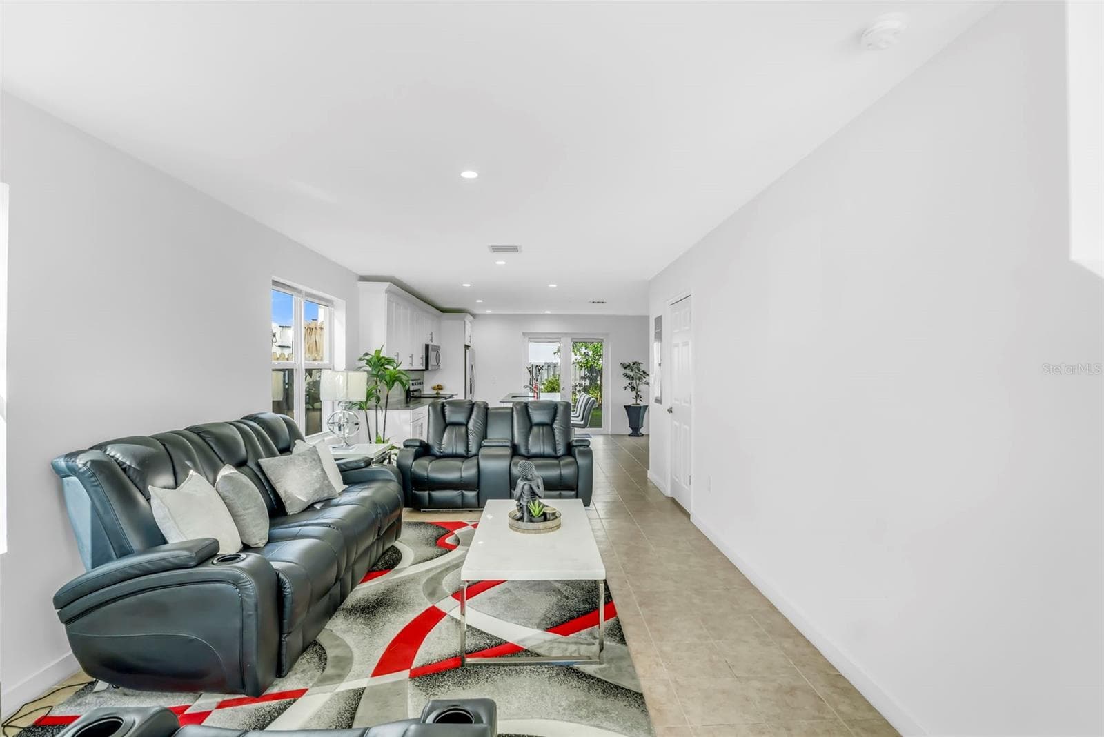 Single Family Residence at 17970 SW 105TH AVE, MIAMI, photo 5 of 55