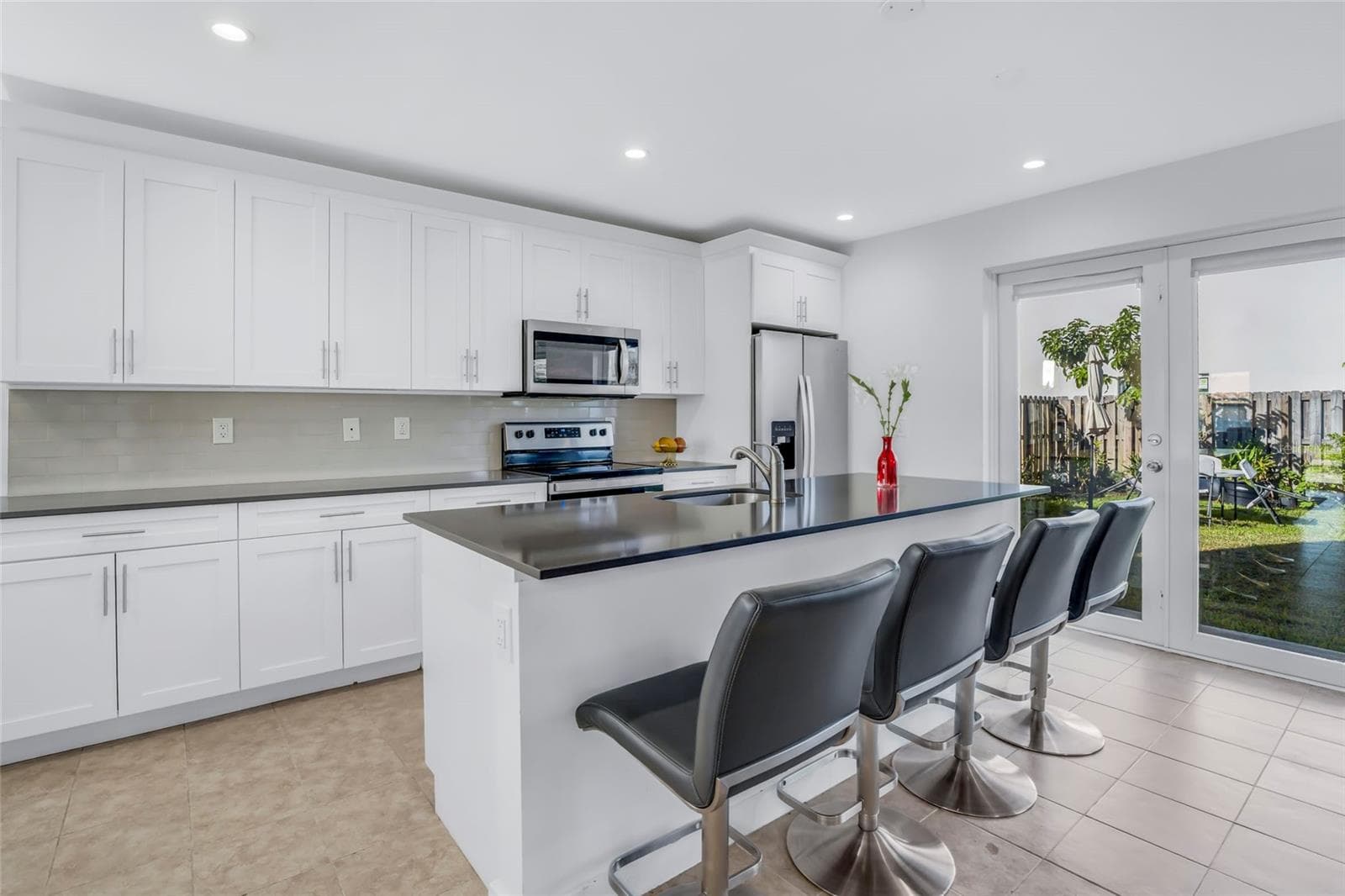 Single Family Residence at 17970 SW 105TH AVE, MIAMI, photo 13 of 55