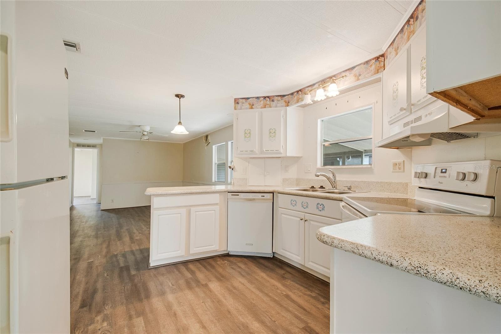 Manufactured Home at 2537 LONGPINE LN, ST CLOUD, photo 16 of 45