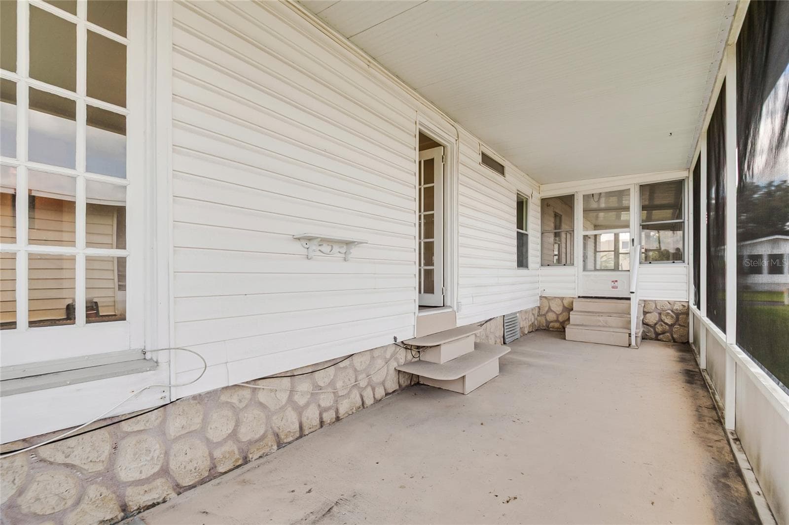 Manufactured Home at 2537 LONGPINE LN, ST CLOUD, photo 38 of 45