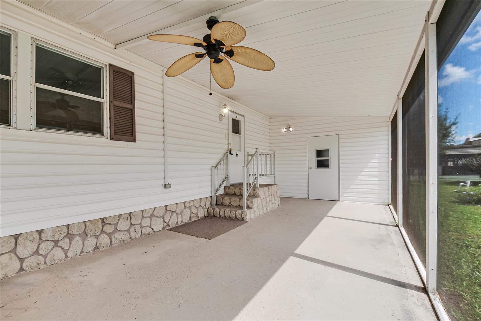 Manufactured Home at 2537 LONGPINE LN, ST CLOUD, photo 40 of 45