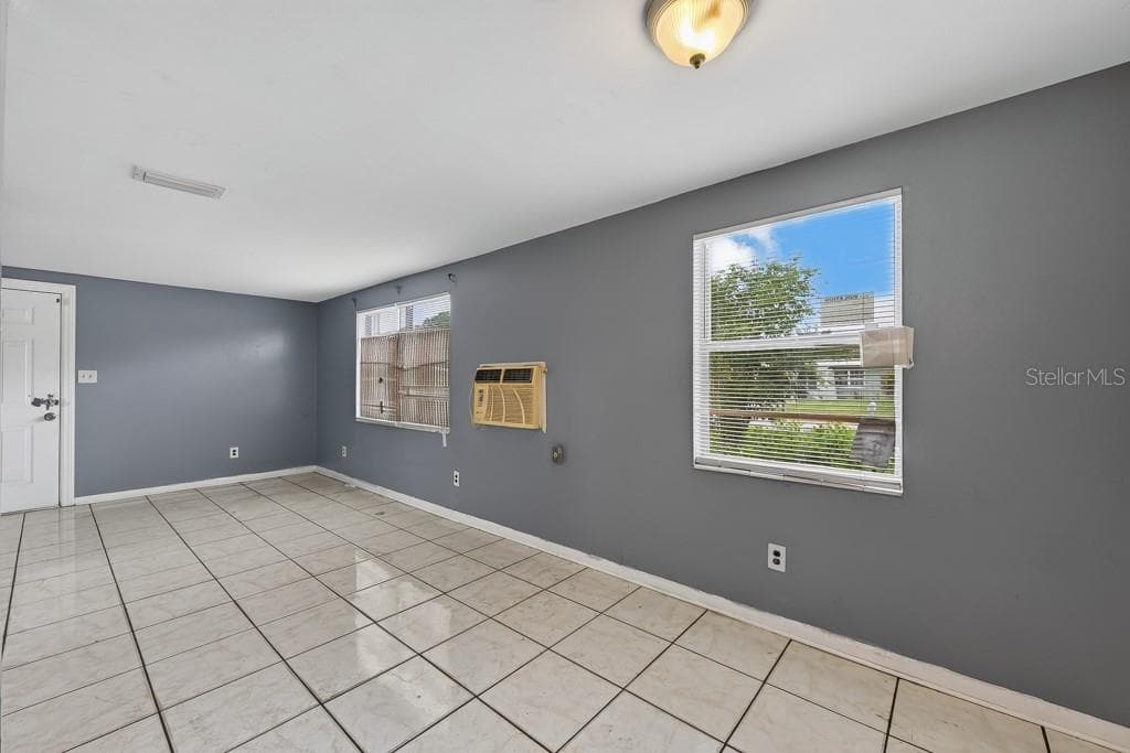 Single Family Residence at 5016 S 85TH ST, TAMPA, photo 3 of 53