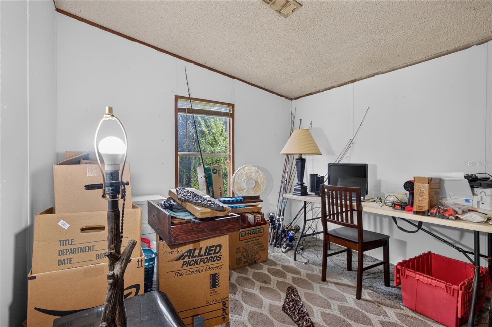 Manufactured Home at 1501 PASADENA DR, SEFFNER, photo 11 of 32