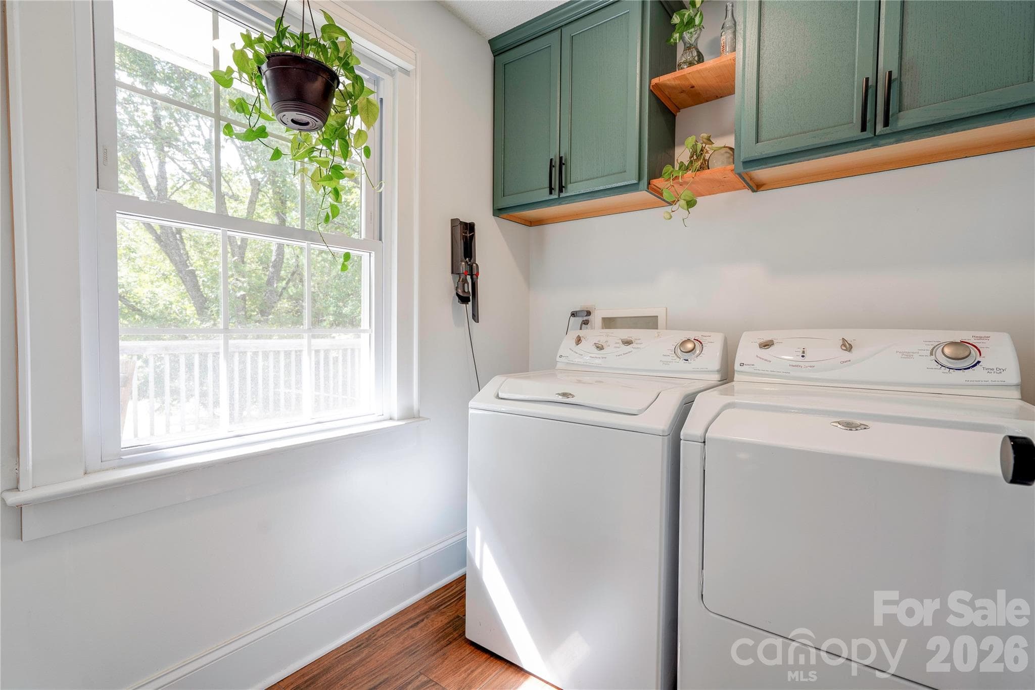 Laundry - 129 Church View Drive, Lawndale