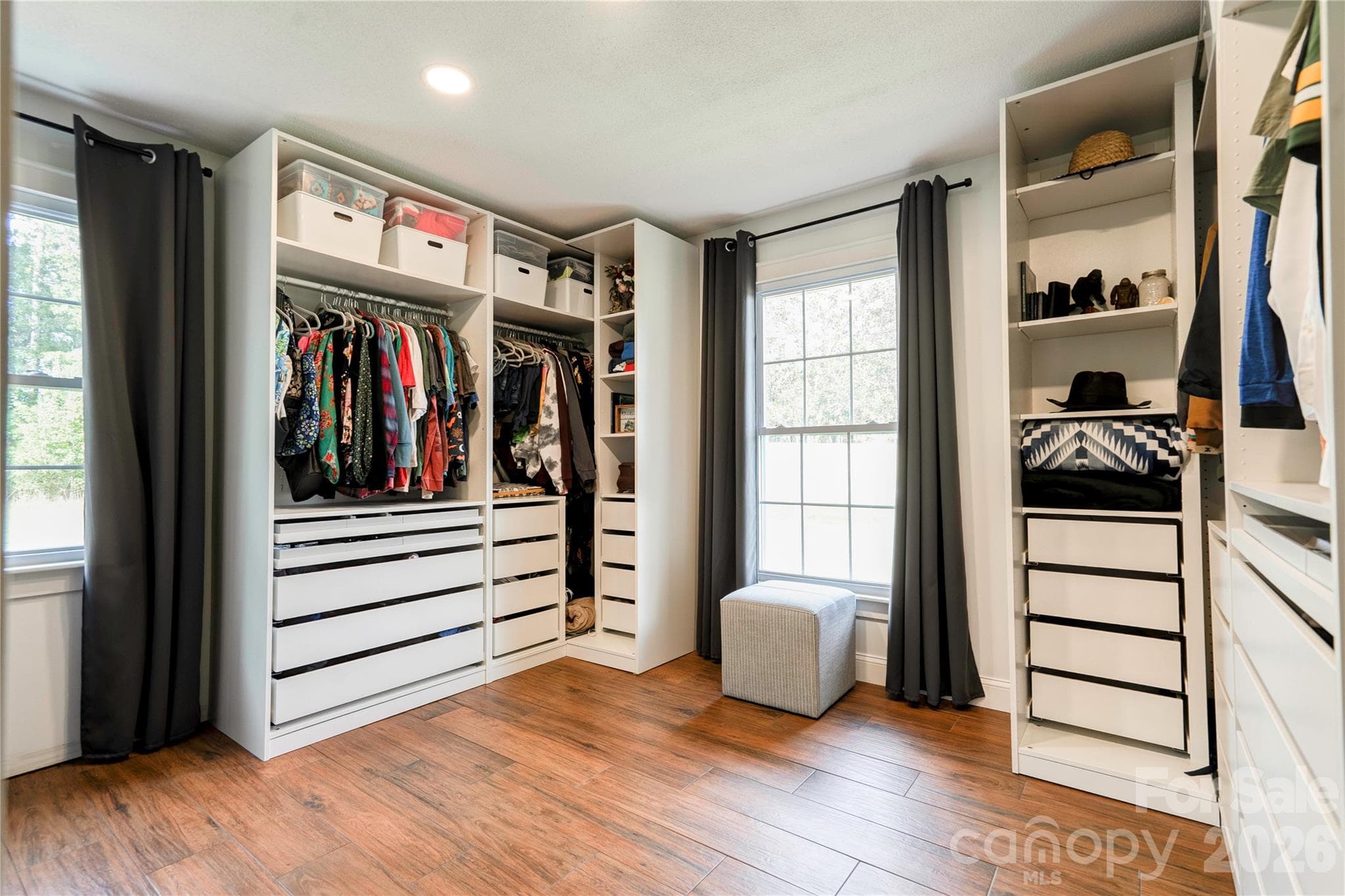 Walk In Closet - 129 Church View Drive, Lawndale