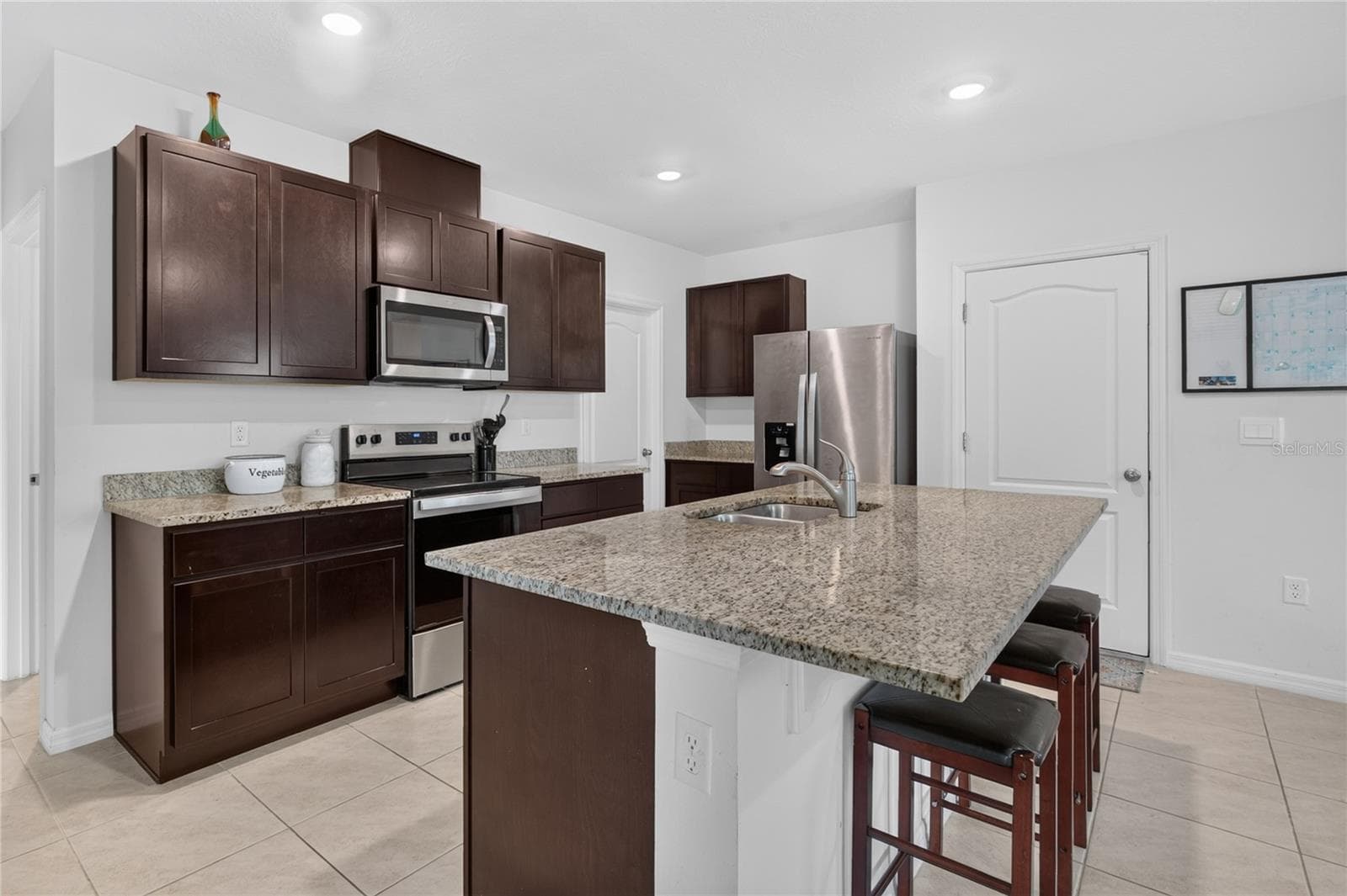 Single Family Residence at 488 PELHAM PARK DR, DELAND, photo 13 of 40