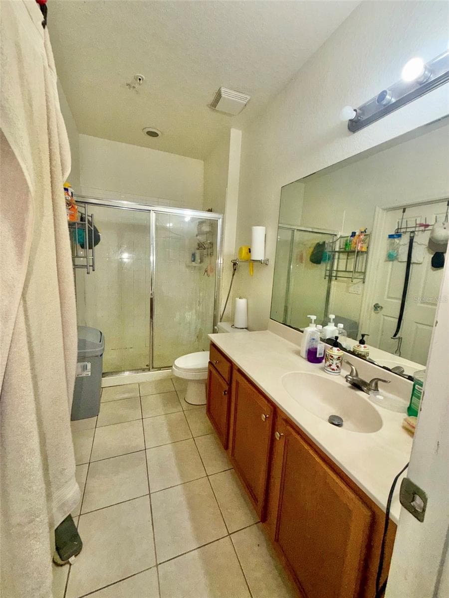Townhouse at 2388 GRAND CENTRAL PKWY #2, ORLANDO, photo 5 of 8