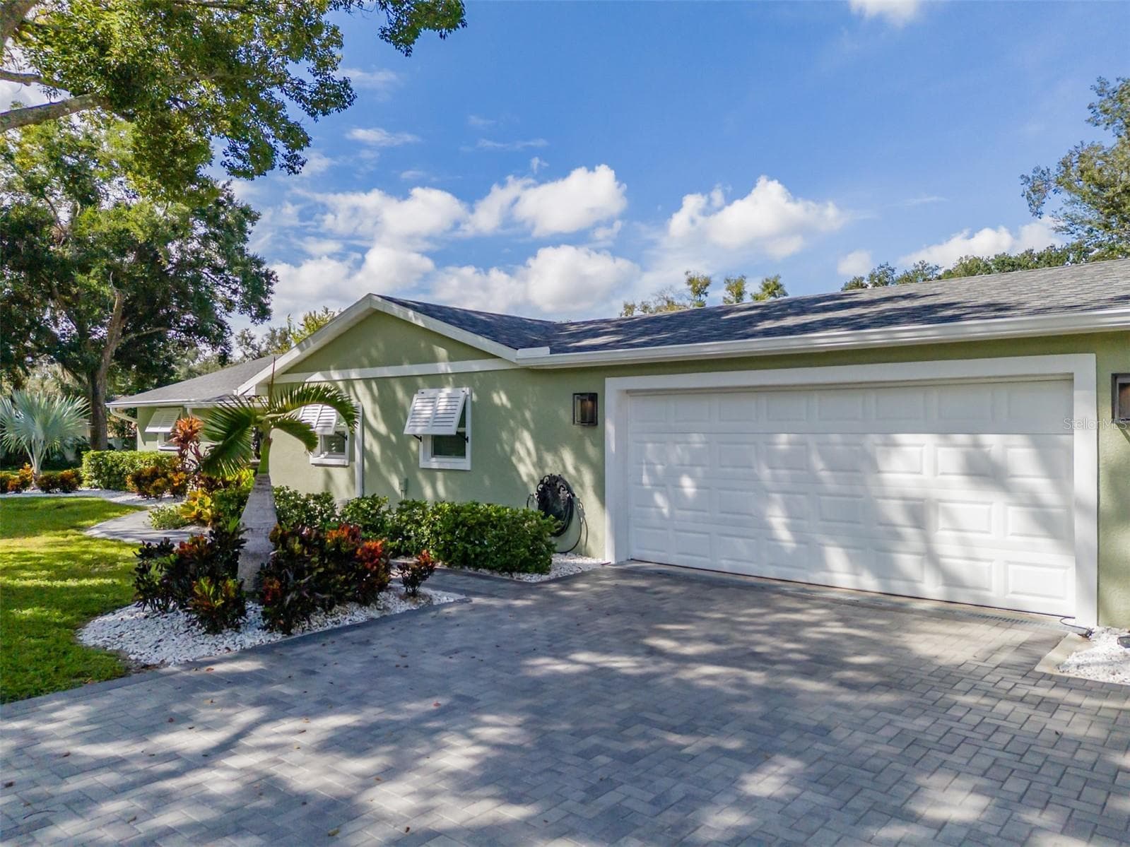 Single Family Residence at 2606 BRUCKEN RD, VALRICO, photo 8 of 90