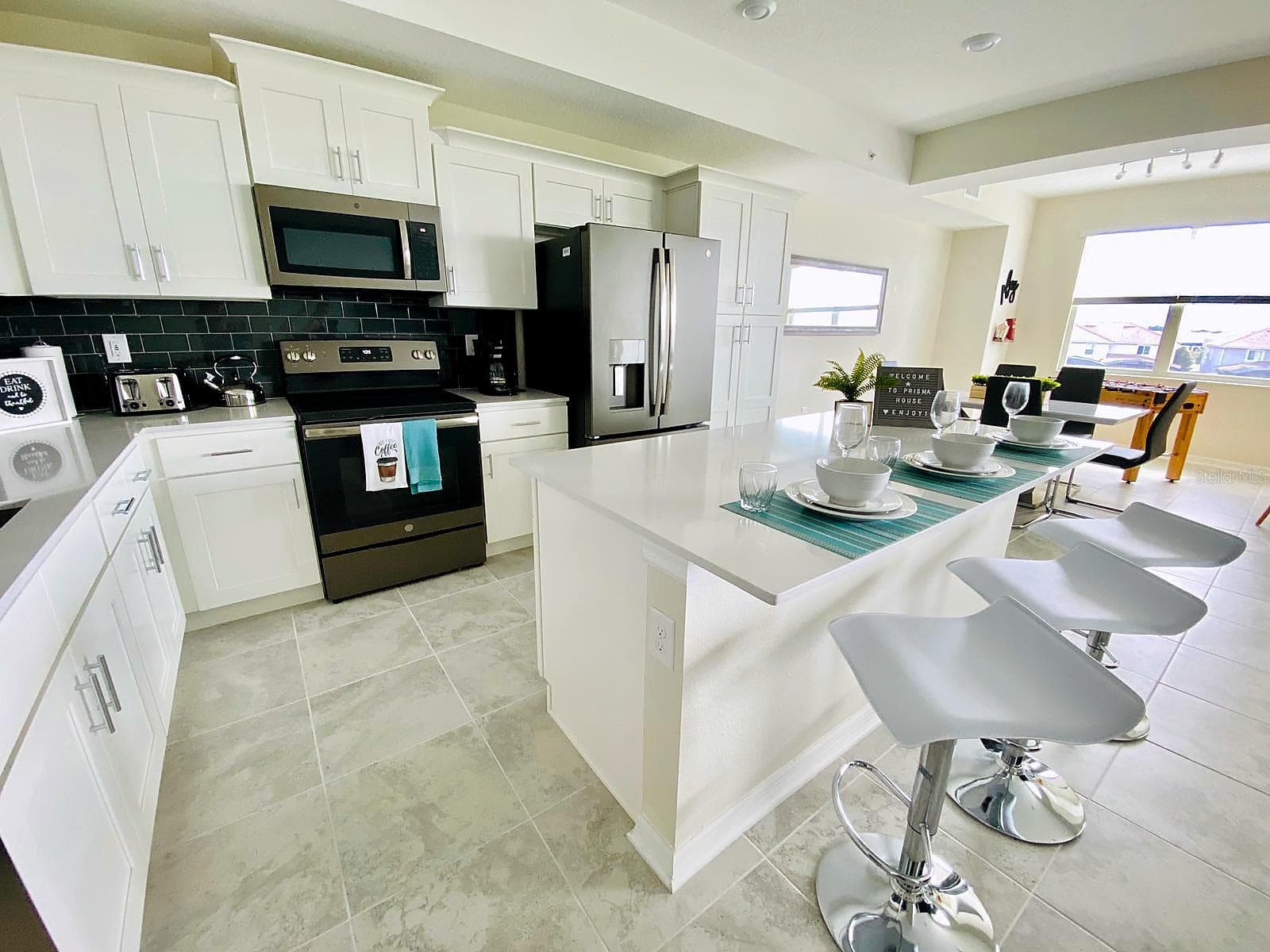 Condominium at 3121 PARADOX CIR #307, KISSIMMEE, photo 2 of 25